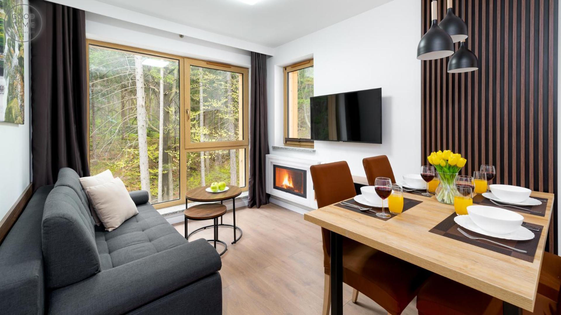 Apartamenty Good Time- Centrum, Blisko Wyciagu I Szlakow ชกลาร์สกา ปอเรมบา ภายนอก รูปภาพ
