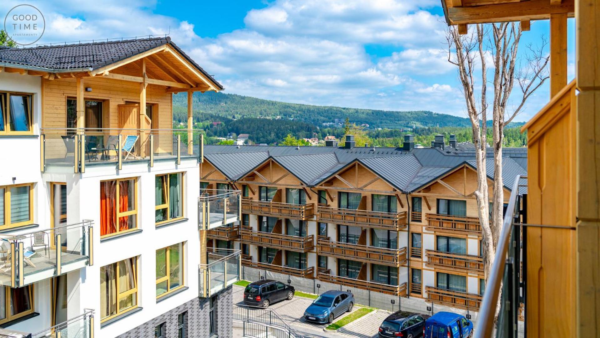 Apartamenty Good Time- Centrum, Blisko Wyciagu I Szlakow ชกลาร์สกา ปอเรมบา ภายนอก รูปภาพ