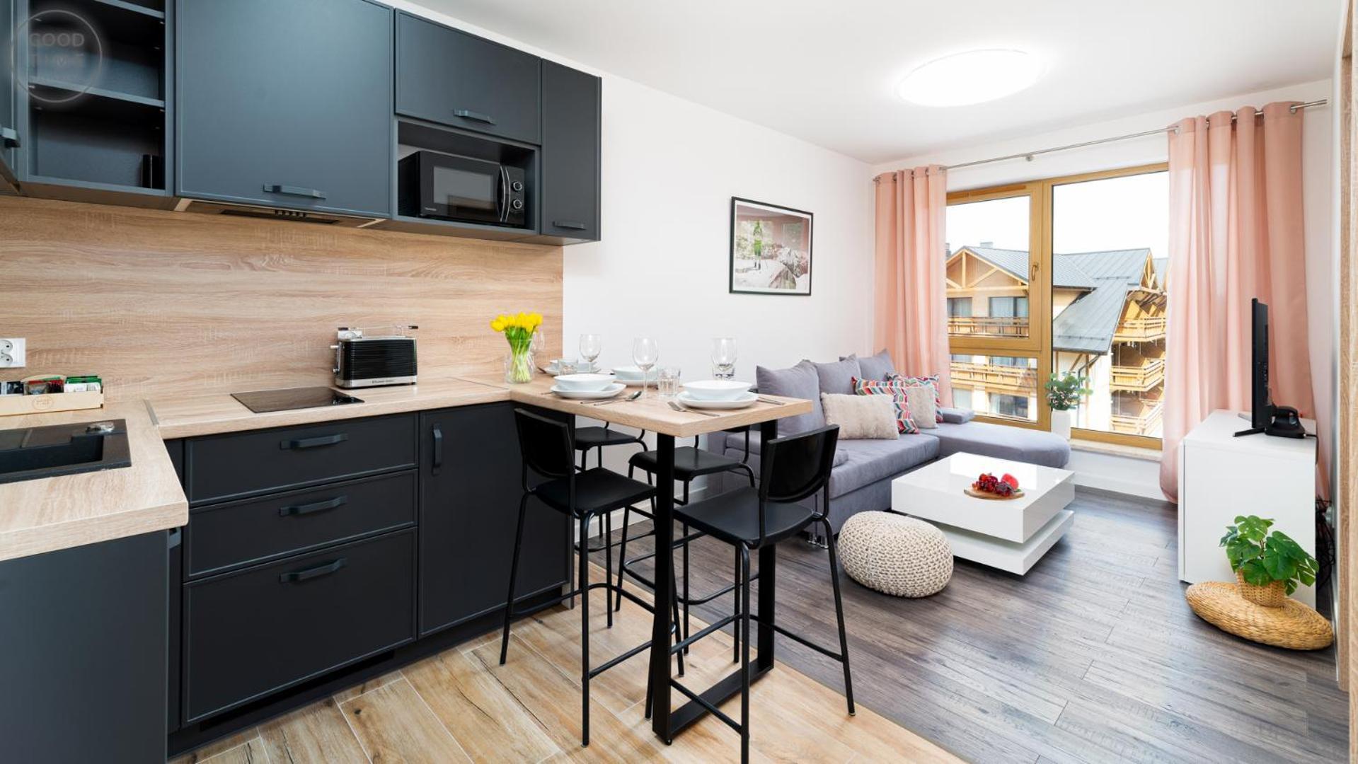 Apartamenty Good Time- Centrum, Blisko Wyciagu I Szlakow ชกลาร์สกา ปอเรมบา ภายนอก รูปภาพ