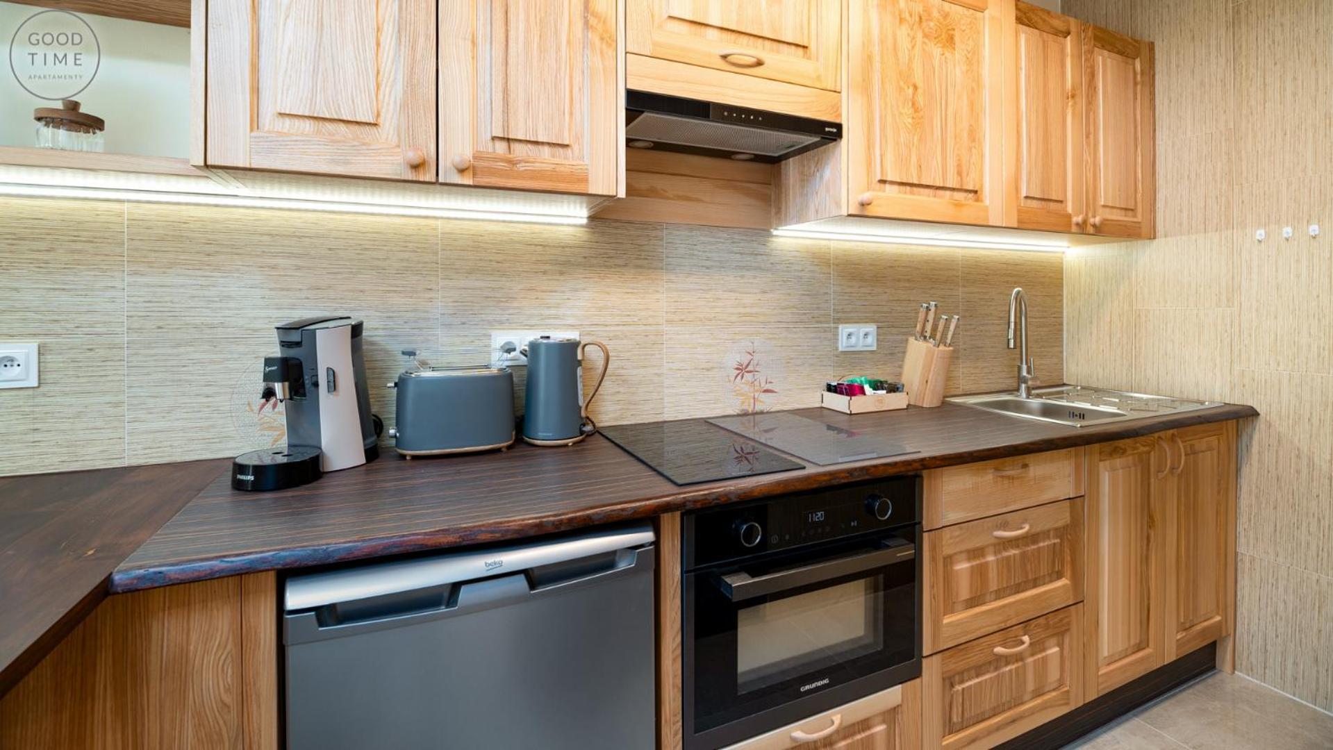 Apartamenty Good Time- Centrum, Blisko Wyciagu I Szlakow ชกลาร์สกา ปอเรมบา ภายนอก รูปภาพ